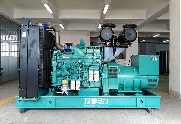 應(yīng)對突發(fā)電力中斷，頂博智能柴油發(fā)電機組為何成為備用電源的不二之選